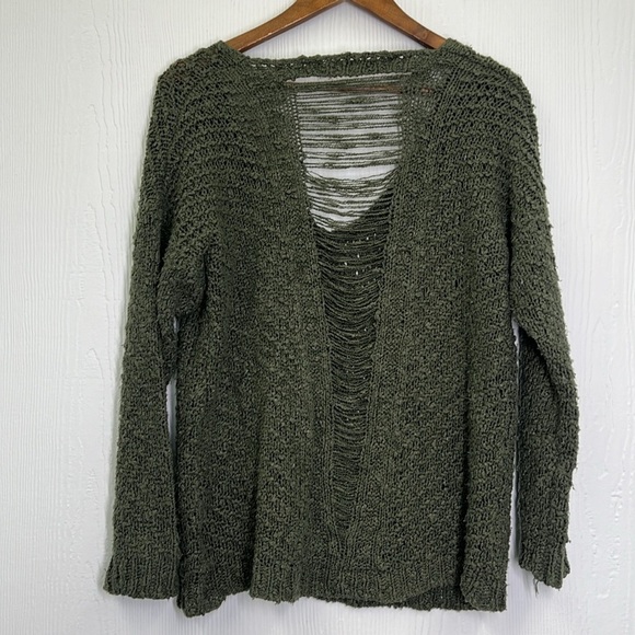 ASTR The Label - Olive Green Popcorn Boucle Deep V With Cutout Slashed Sweater M - Picture 11 of 12